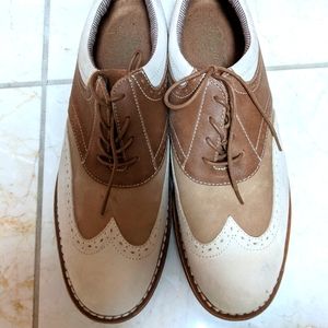 Penguin Size 11 Men's Shoes